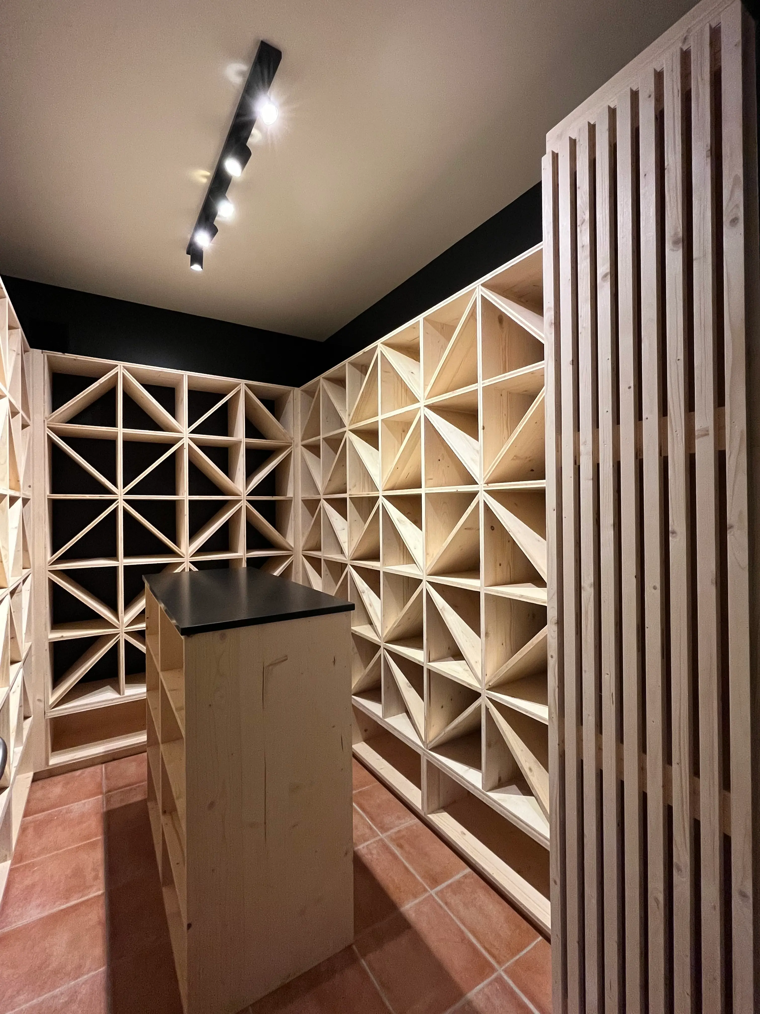 Cave à vin sur mesure, casiers et rangements en bois